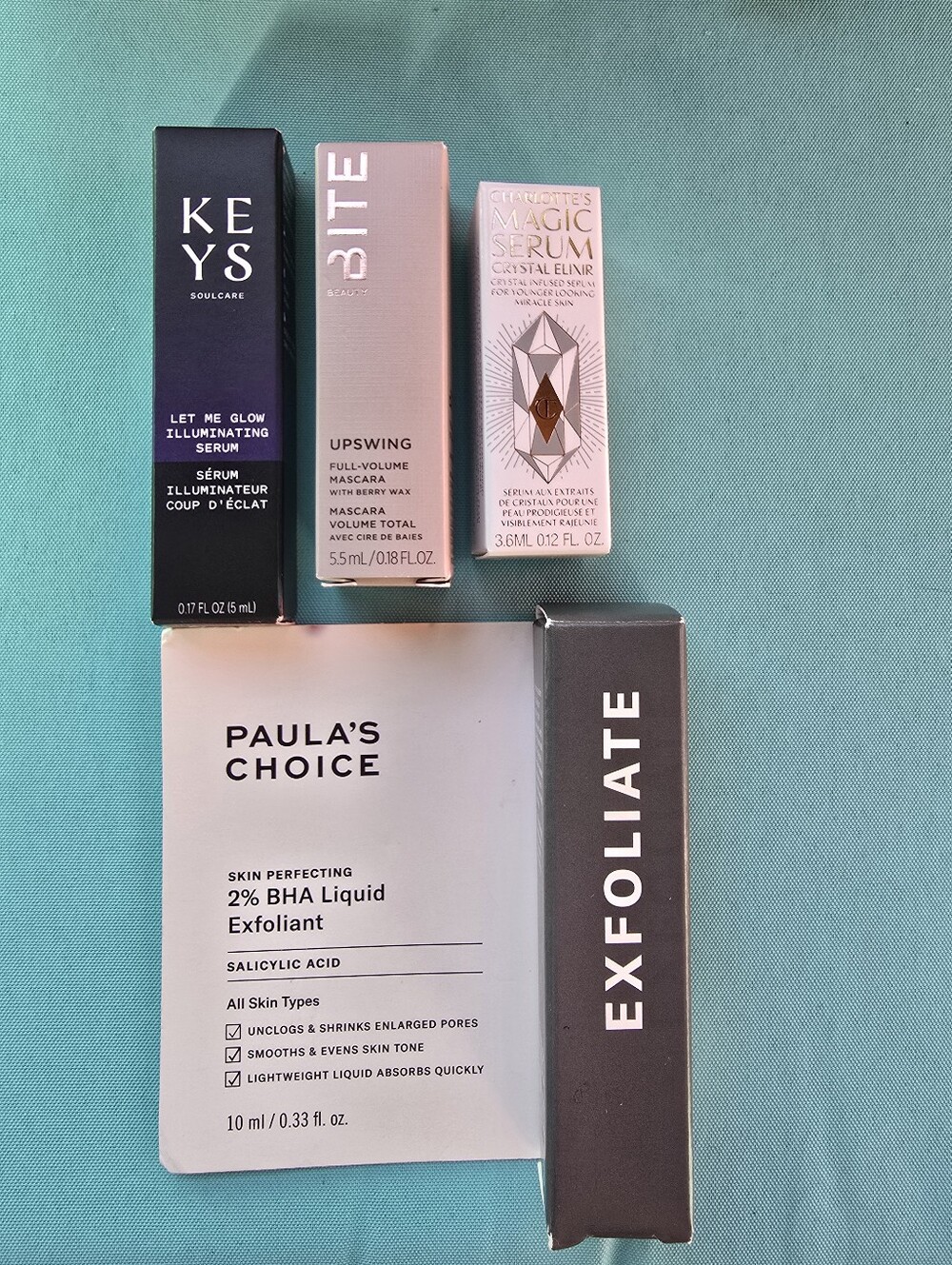 28 Pc. Neutrogena & Sadoer Facial Care Bundle - Picture 11 of 14
